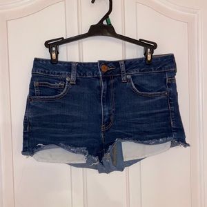 American Eagle Outfitters mid rise shorts